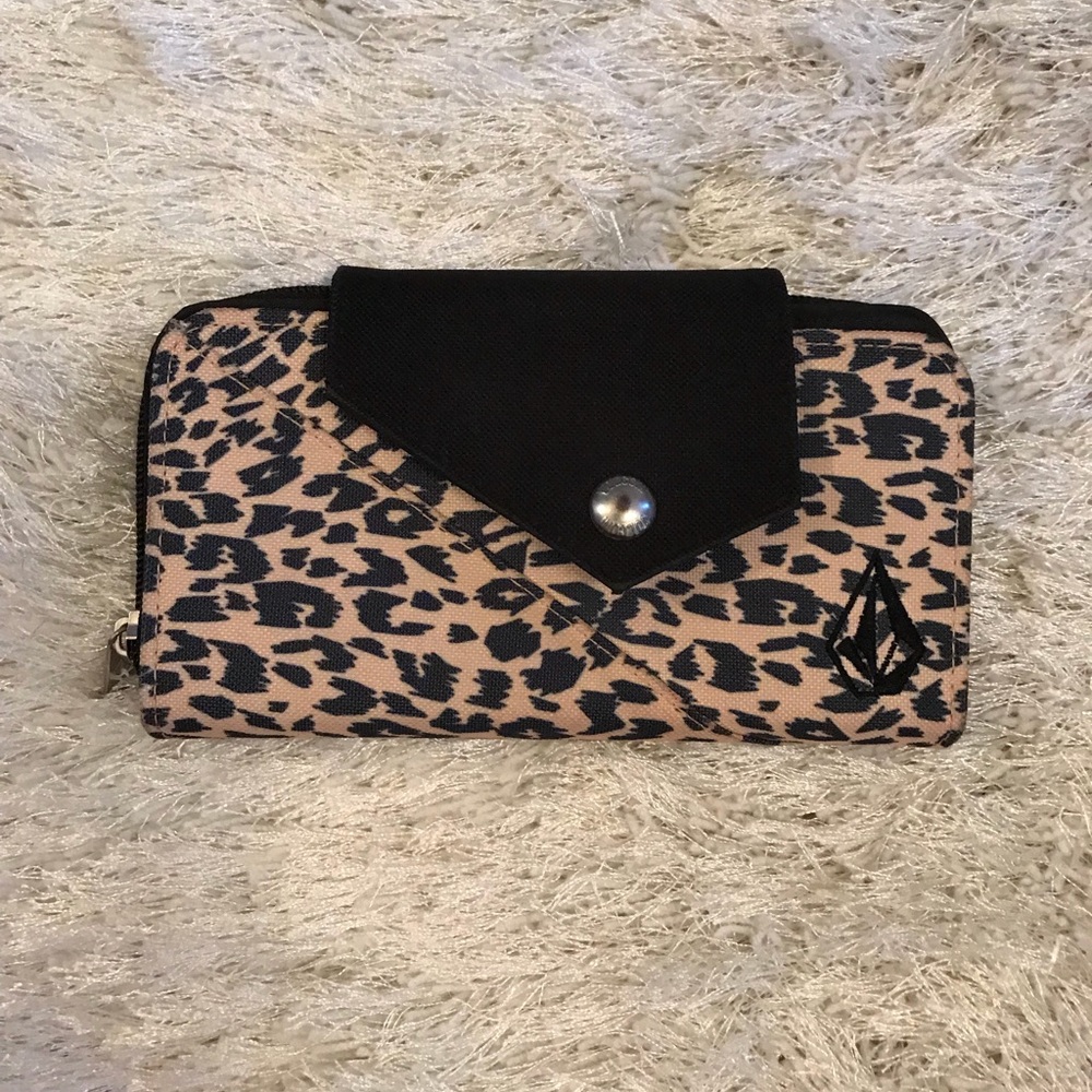Volcom wallet